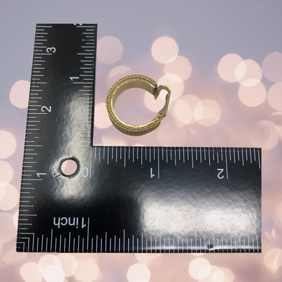 Vintage BERGERE Gold Tone Braided Hoop Clip Earrings Signed 1970's Designer - Picture 5 of 6